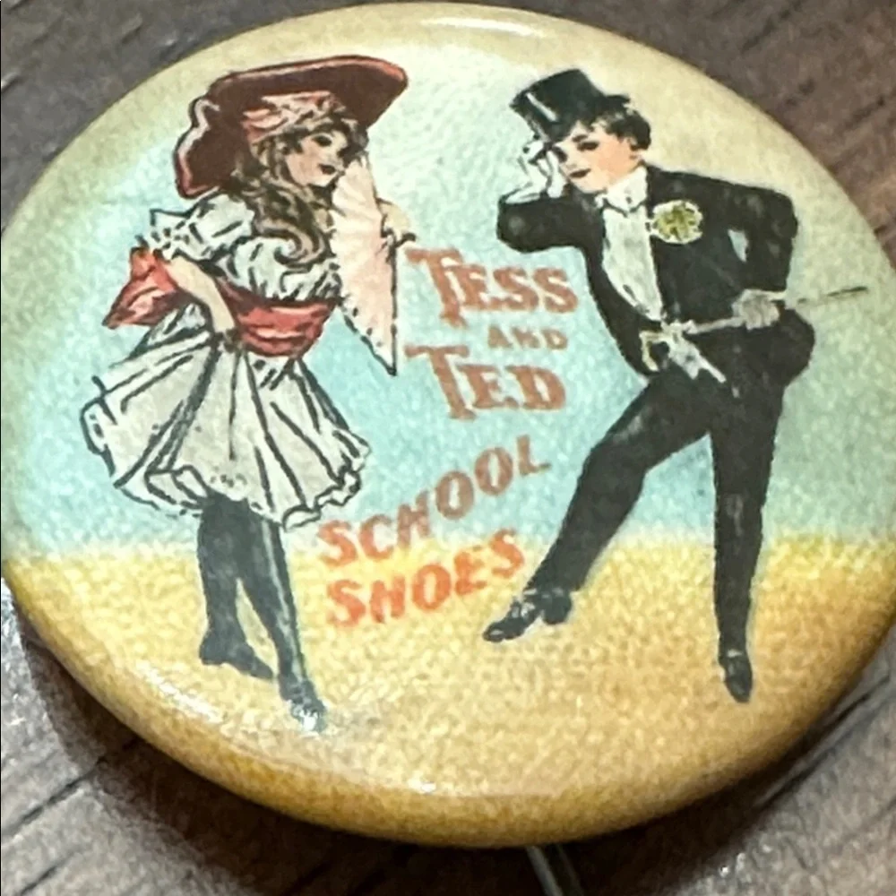 Tess and Ted vintage Pinback Button with Illustration - Picture 1 of 7